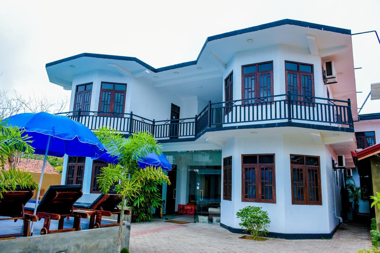 Ocean Glory Hotel Ettukala Exterior photo