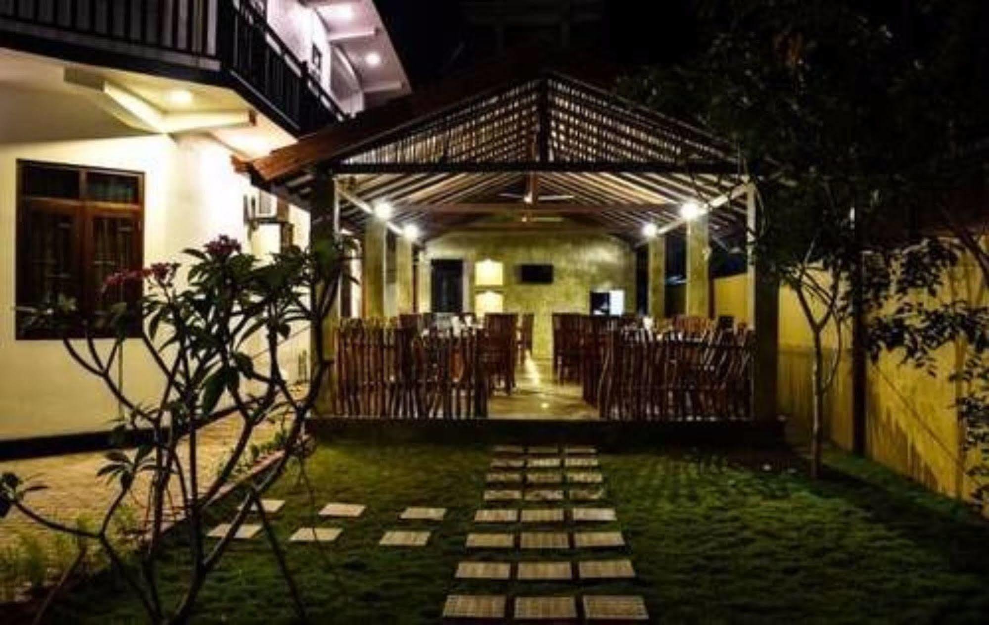Ocean Glory Hotel Ettukala Exterior photo